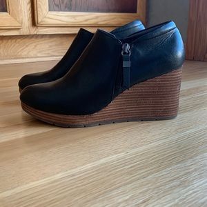Dr. Scholl’s Work It Black Wedge Booties